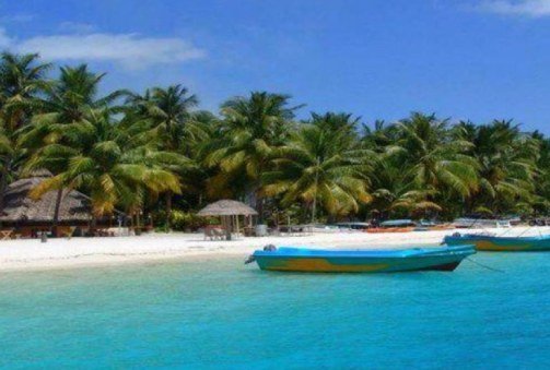 Kochi – Agatti (Flug) | Agatti – Bangaram (Boot) – Vollpension