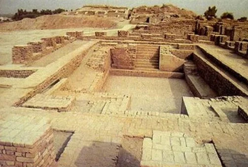 Bhavnagar – Lothal – Vadodara  (224 km, ca. 4 Stunden 40 Minuten)